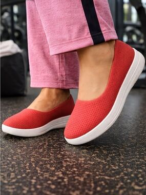 FitFlop Suede Leather Perforated Ballerina Platform Flats Red Size 8